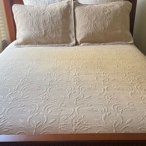 Luxurious Beige Queen Size Quilt Set by Knoble Elegance - Dillards